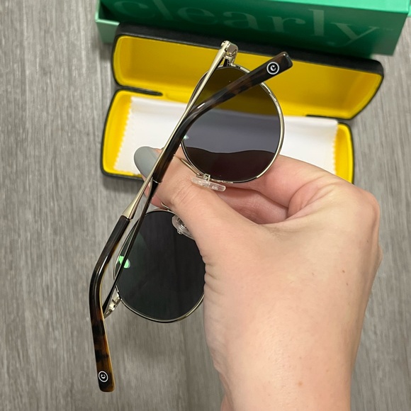 Main + Central Collingwood Sunglasses in silver metal - Picture 5 of 8